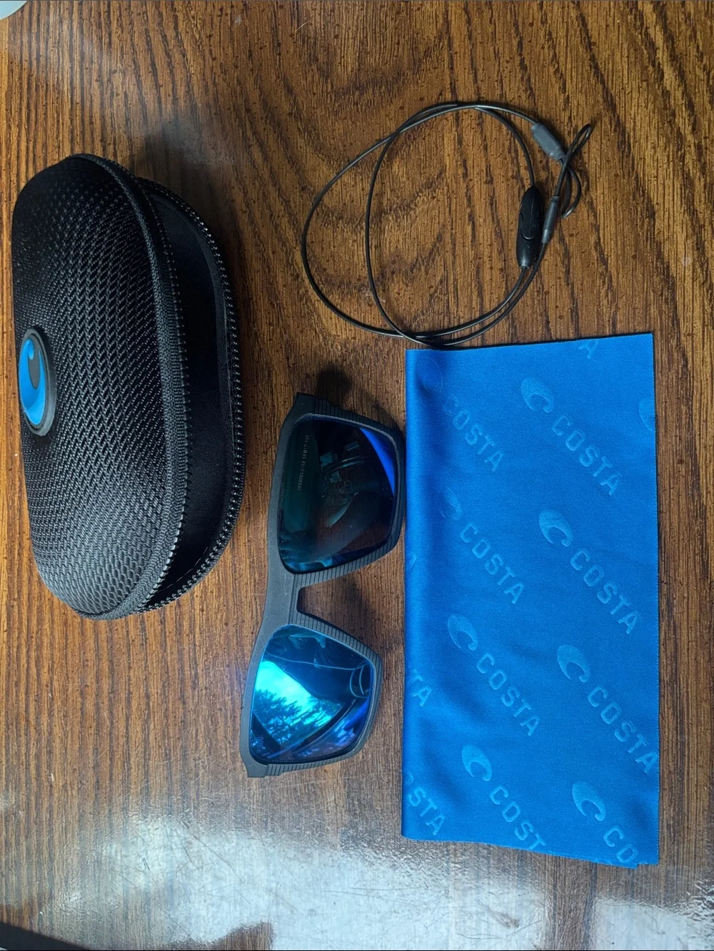 Costa Antille Sunglasses 580 Lenses & Loop Retainer